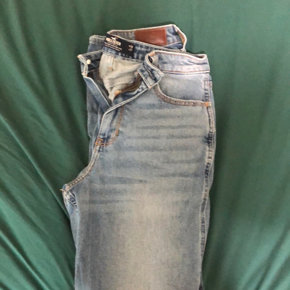 Hollister high-rise mom jeans
